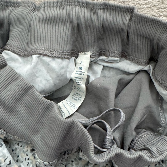 RARE Lululemon Bring Back The Track Pant in Fleur Silver Spoon Ambient Size 8 - Picture 6 of 7